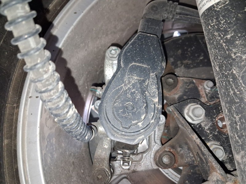 Recambio de pinza freno trasera izquierda para mg zs suv (azs1) ev referencia OEM IAM 10807520  