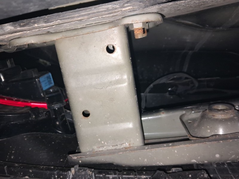 Recambio de refuerzo paragolpes trasero para mg zs suv (azs1) ev referencia OEM IAM 10694837  