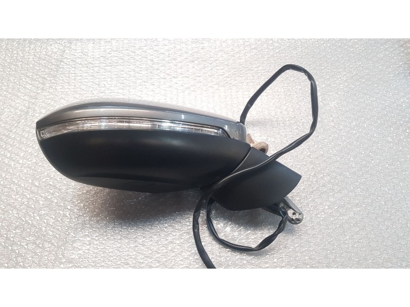 Recambio de retrovisor derecho para volkswagen golf sportsvan vii (am1, an1) 1.4 tsi referencia OEM IAM 517857508AH9B9 ELECTRICO