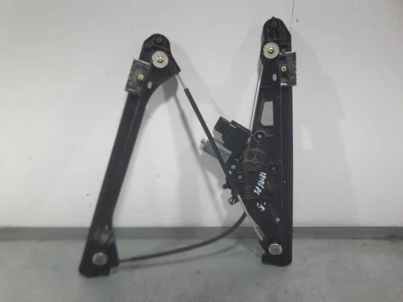 Recambio de elevalunas delantero izquierdo para peugeot 3008 ii suv (mc_, mr_, mj_, m4_) 1.5 bluehdi 130 referencia OEM IAM 9840