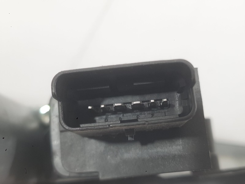 Recambio de elevalunas delantero izquierdo para peugeot 3008 ii suv (mc_, mr_, mj_, m4_) 1.5 bluehdi 130 referencia OEM IAM 9840