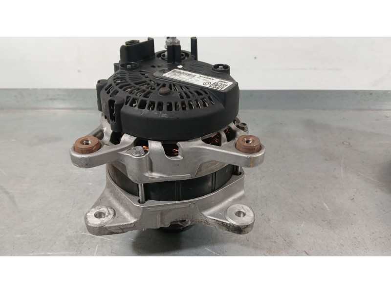 Recambio de alternador para dacia duster (hm_) 1.0 tce 100 (hmmt) referencia OEM IAM 231004473R  