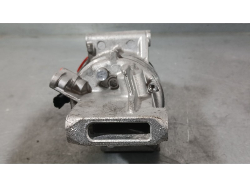 Recambio de compresor aire acondicionado para dacia duster (hm_) 1.0 tce 100 (hmmt) referencia OEM IAM 926008116R 926003541R 