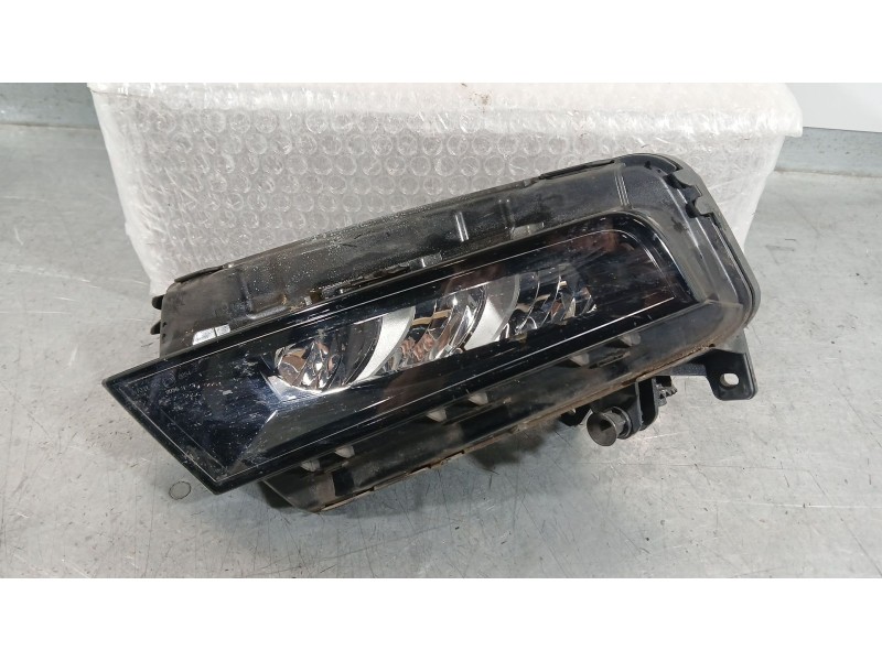 Recambio de faro antiniebla izquierdo para seat leon st (5f8) 1.4 tgi referencia OEM IAM 5F0941701E  