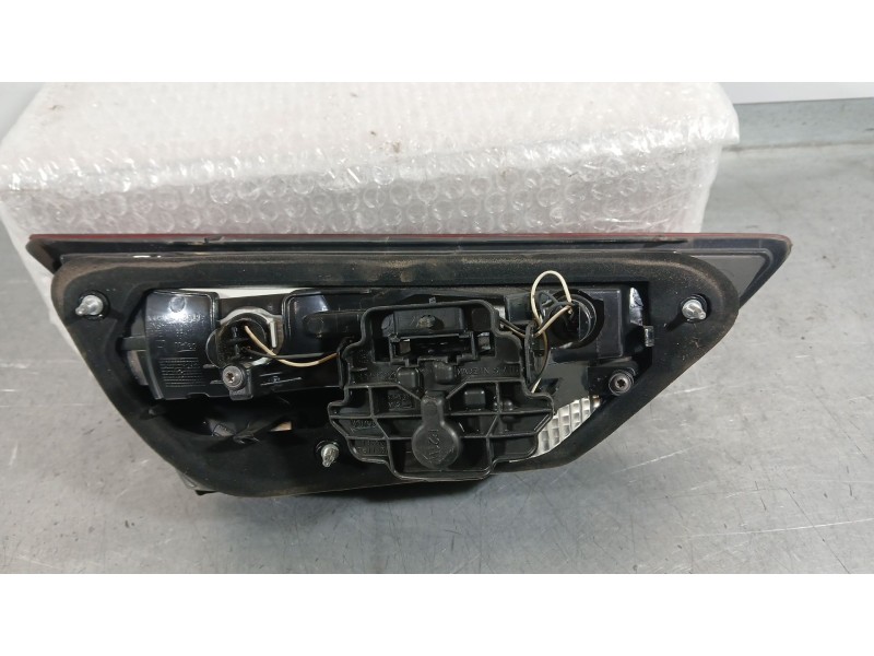 Recambio de piloto trasero derecho interior para seat leon st (5f8) 1.4 tgi referencia OEM IAM 5F9945094D  