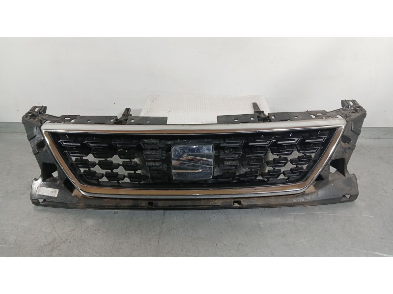 Recambio de rejilla delantera para seat leon st (5f8) 1.4 tgi referencia OEM IAM 5F0853654H9B9  