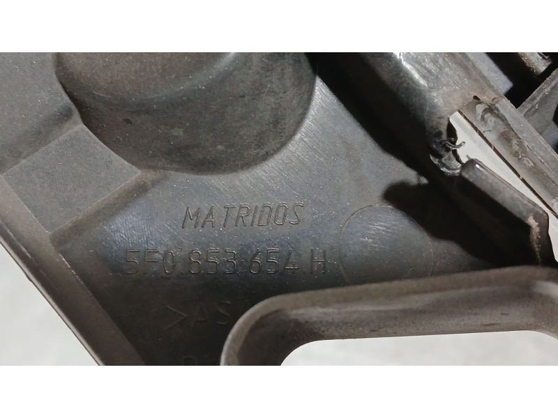 Recambio de rejilla delantera para seat leon st (5f8) 1.4 tgi referencia OEM IAM 5F0853654H9B9  