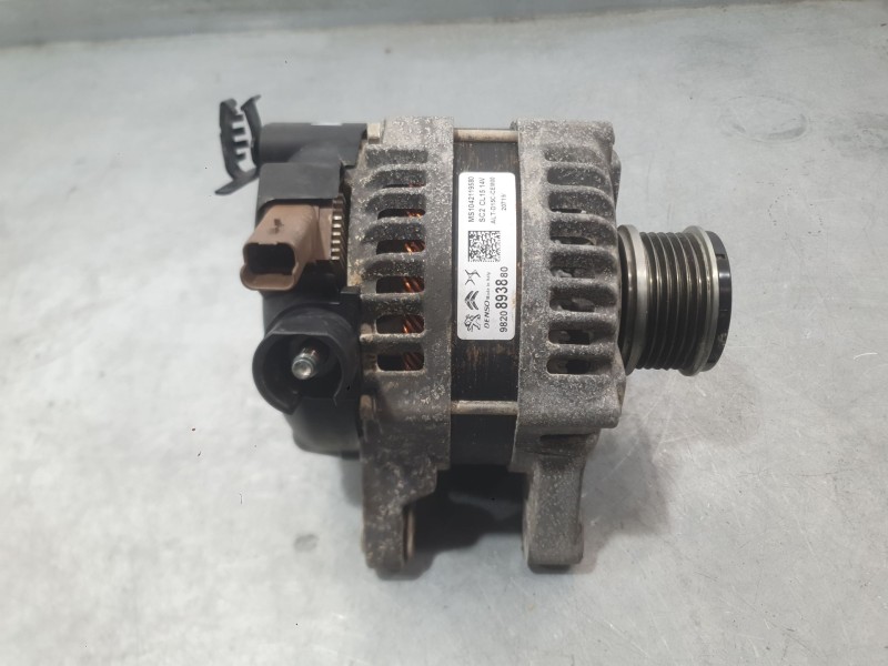Recambio de alternador para peugeot 208 tech edition blue hdi referencia OEM IAM 9820893880  