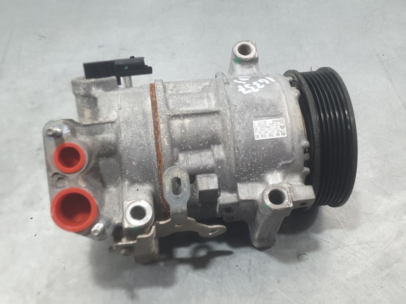Recambio de compresor aire acondicionado para peugeot 208 tech edition blue hdi referencia OEM IAM 9815198580  