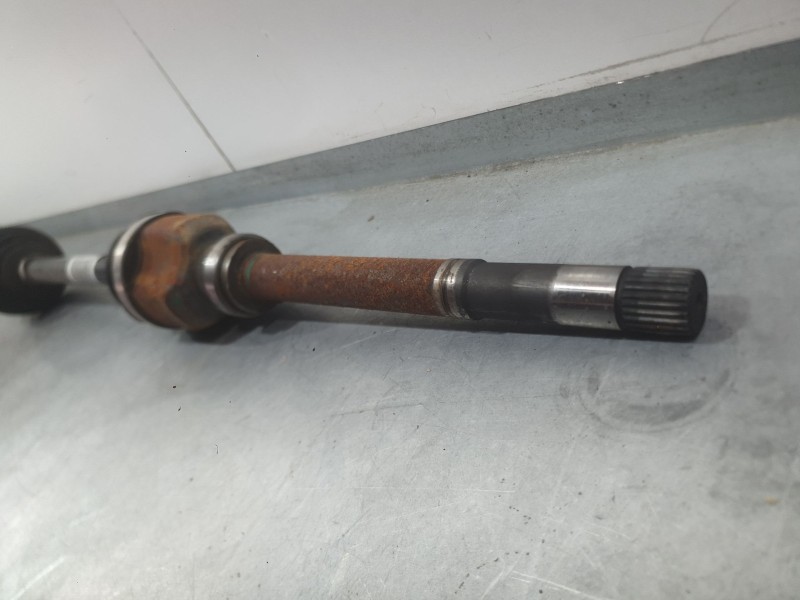 Recambio de transmision delantera derecha para peugeot 208 tech edition blue hdi referencia OEM IAM 9801048680  