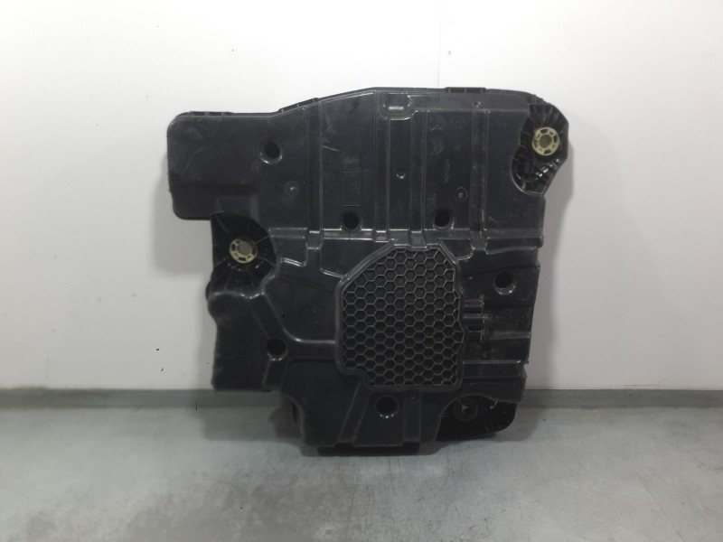 Recambio de deposito adblue para peugeot 208 tech edition blue hdi referencia OEM IAM   