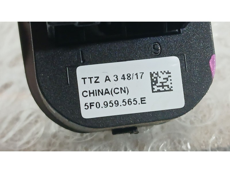 Recambio de mando retrovisor para seat leon st (5f8) 1.4 tgi referencia OEM IAM 5F0959565EWHI  
