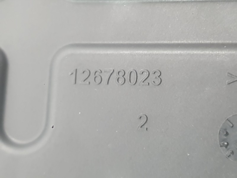 Recambio de deposito adblue para peugeot 208 tech edition blue hdi referencia OEM IAM   