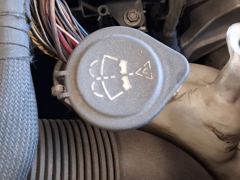 Recambio de deposito limpia para mini mini (r56) one referencia OEM IAM 61667368642  