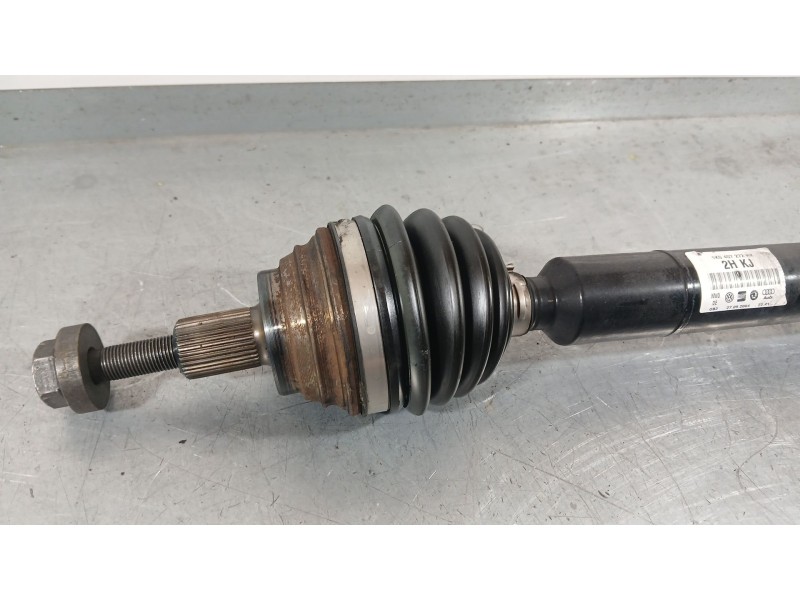 Recambio de transmision delantera derecha para volkswagen golf v (1k1) 1.6 referencia OEM IAM 5Q0407272CC  