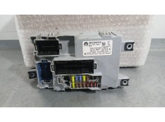 CAJA RELES / FUSIBLES 522042470 54101606830 2879018
