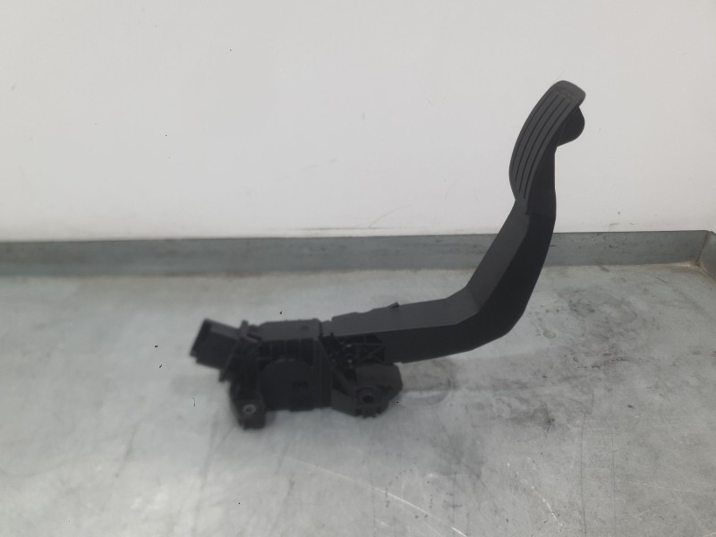 Recambio de potenciometro pedal para citroën c3 iv 1.2 puretech referencia OEM IAM 9827704480  