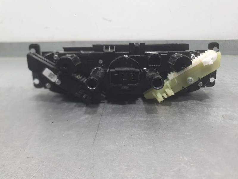 Recambio de mando calefaccion / aire acondicionado para citroën c3 iv 1.2 puretech referencia OEM IAM   