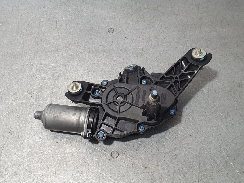 Recambio de motor limpia trasero para kia venga basic referencia OEM IAM 53846237  VALEO