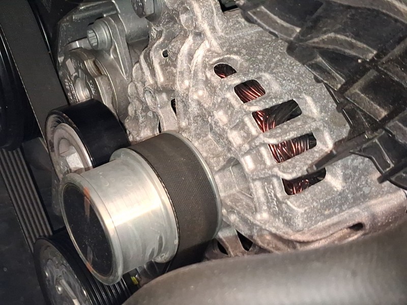 Recambio de alternador para seat ibiza v (kj1, kjg) 1.0 tsi referencia OEM IAM 04E903024Q 05E903026KX 05E903026Q