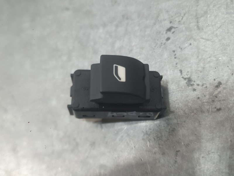 Recambio de mando elevalunas delantero derecho para citroën c3 iv 1.2 puretech referencia OEM IAM 98612059ZD  