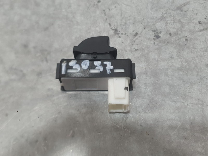Recambio de mando elevalunas delantero derecho para citroën c3 iv 1.2 puretech referencia OEM IAM 98612059ZD  