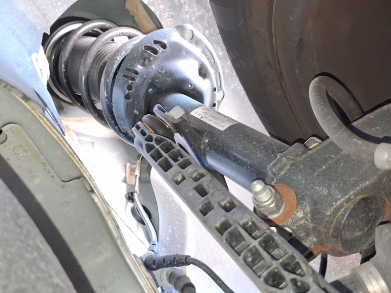 Recambio de amortiguador delantero izquierdo para seat ibiza v (kj1, kjg) 1.0 tsi referencia OEM IAM 2Q0413031AN  