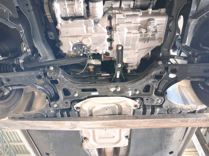 Recambio de puente delantero para seat ibiza v (kj1, kjg) 1.0 tsi referencia OEM IAM 2Q0199315  