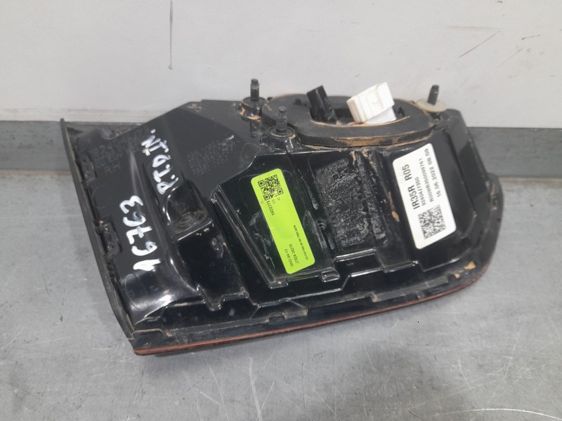 Recambio de piloto trasero derecho interior para kia xceed (cd) 1.0 t-gdi referencia OEM IAM 92404J7350  