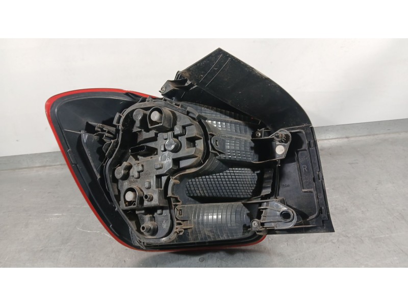 Recambio de piloto trasero derecho exterior para bmw 1 (f20) 116 d referencia OEM IAM   