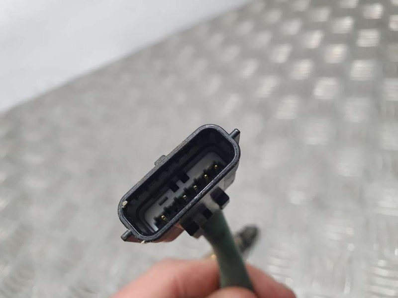 Recambio de sonda lambda para dacia sandero stepway referencia OEM IAM 226937264R 0258027192 BOSCH