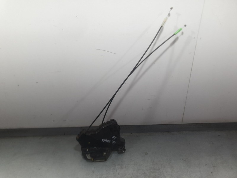 Recambio de cerradura puerta delantera izquierda para toyota rav 4 iii (_a3_) 2.0 4wd (aca30_) referencia OEM IAM 6904042241  