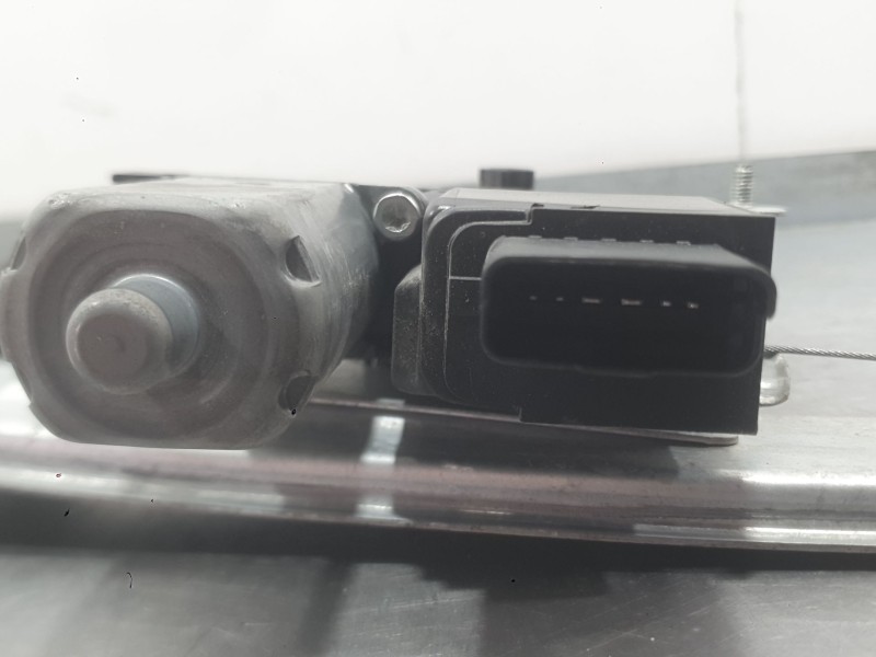 Recambio de elevalunas delantero izquierdo para citroën c3 iii (sx) 1.2 vti 82 referencia OEM IAM 9840154380 159001042 