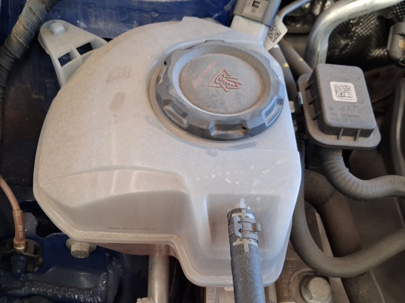 Recambio de deposito expansion para skoda kamiq (nw4) 1.0 tsi referencia OEM IAM 2Q0121407D  