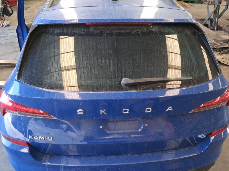 Recambio de porton trasero para skoda kamiq (nw4) 1.0 tsi referencia OEM IAM 658827023B  