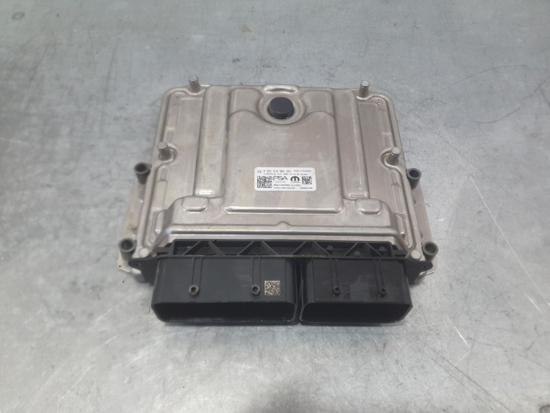Recambio de centralita motor uce para peugeot 2008 ii (us_, us-, uy_, uj_, ur_, uc_) 2008 1.2 hybrid referencia OEM IAM 16696134