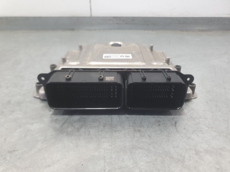 Recambio de centralita motor uce para peugeot 2008 ii (us_, us-, uy_, uj_, ur_, uc_) 2008 1.2 hybrid referencia OEM IAM 16696134