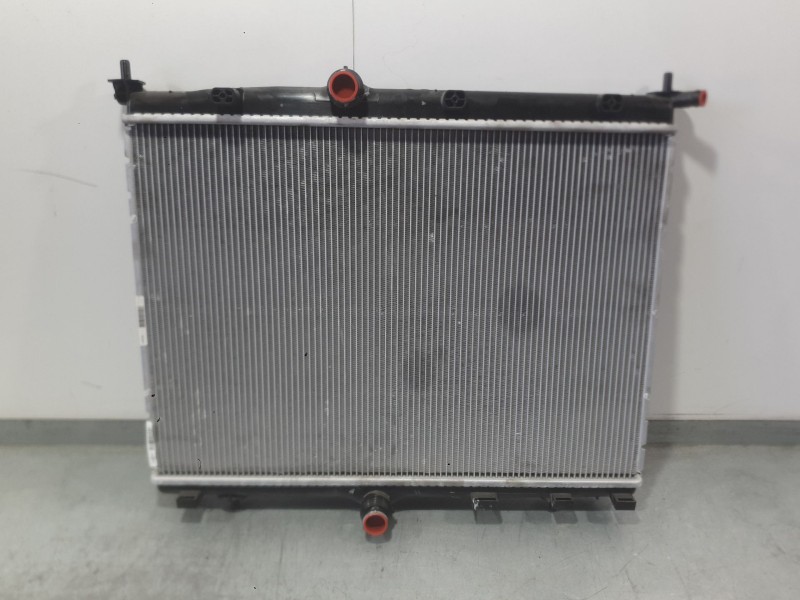 Recambio de radiador agua para peugeot 2008 ii (us_, us-, uy_, uj_, ur_, uc_) 2008 1.2 hybrid referencia OEM IAM 9827174680  