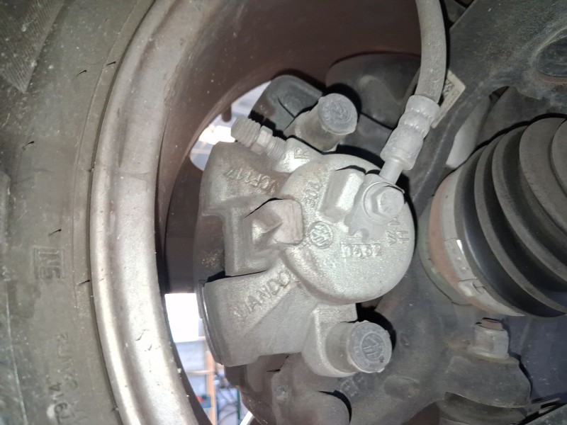 Recambio de pinza freno delantera derecha para skoda kamiq (nw4) 1.0 tsi referencia OEM IAM 2Q0615124A  