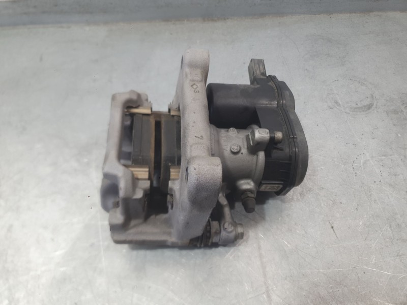 Recambio de pinza freno trasera izquierda para peugeot 2008 ii (us_, us-, uy_, uj_, ur_, uc_) 2008 1.2 hybrid referencia OEM IAM
