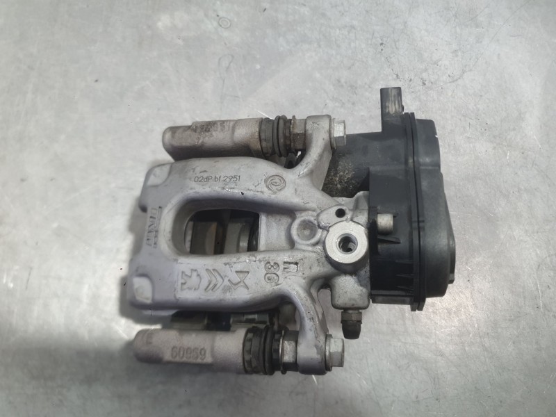 Recambio de pinza freno trasera derecha para peugeot 2008 ii (us_, us-, uy_, uj_, ur_, uc_) 2008 1.2 hybrid referencia OEM IAM 1