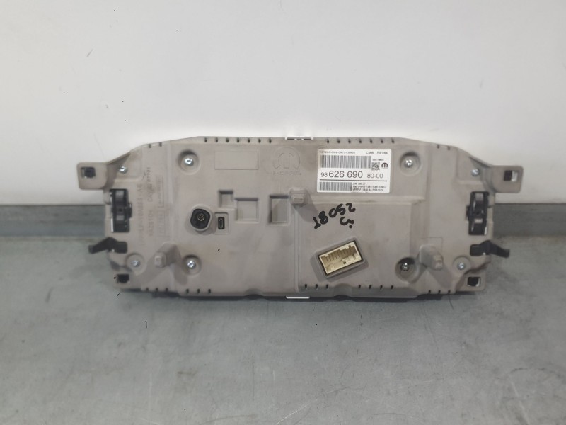 Recambio de cuadro instrumentos para peugeot 2008 ii (us_, us-, uy_, uj_, ur_, uc_) 2008 1.2 hybrid referencia OEM IAM 986303348