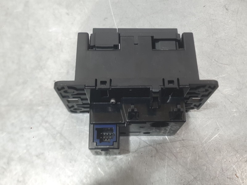 Recambio de palanca cambio para peugeot 2008 ii (us_, us-, uy_, uj_, ur_, uc_) 2008 1.2 hybrid referencia OEM IAM 98440965ZD  