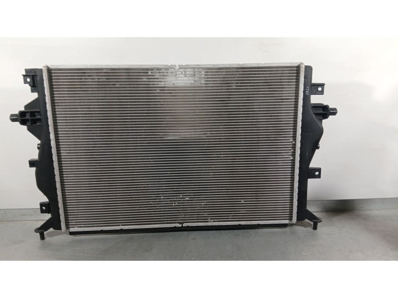 Recambio de radiador agua para kia niro i (de) 1.6 gdi hybrid referencia OEM IAM 25310G2000 25308G2000 