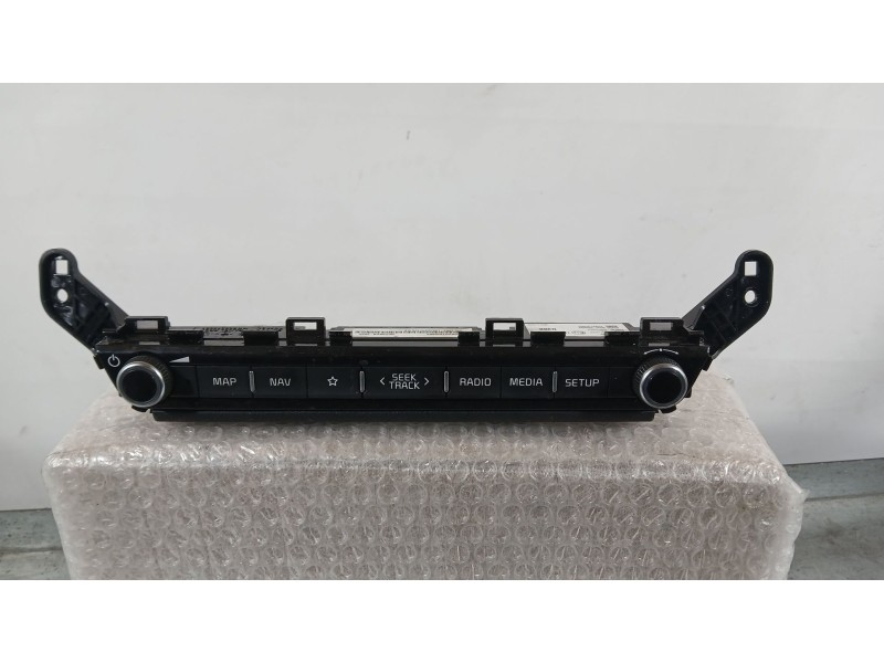 Recambio de mando radio para kia niro i (de) 1.6 gdi hybrid referencia OEM IAM   