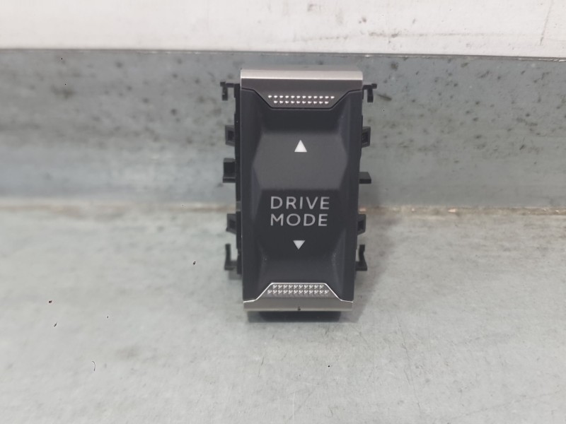 Recambio de interruptor para peugeot 2008 ii (us_, us-, uy_, uj_, ur_, uc_) 2008 1.2 hybrid referencia OEM IAM  DRIVE MODE 