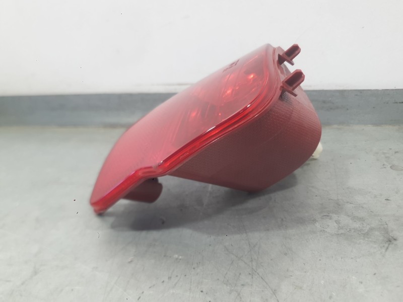 Recambio de piloto trasero derecho paragolpes para peugeot 2008 ii (us_, us-, uy_, uj_, ur_, uc_) 2008 1.2 hybrid referencia OEM