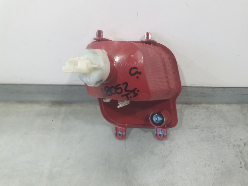 Recambio de piloto trasero izquierdo paragolpes para peugeot 2008 ii (us_, us-, uy_, uj_, ur_, uc_) 2008 1.2 hybrid referencia O