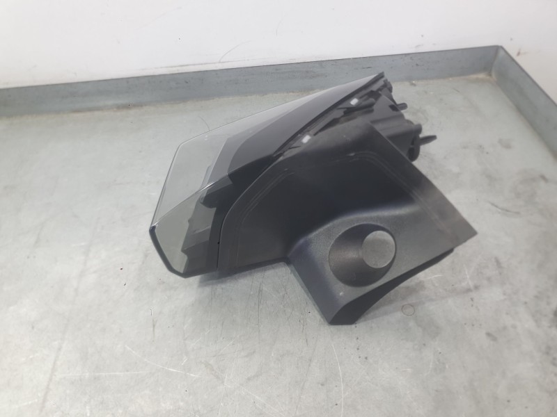 Recambio de piloto trasero izquierdo exterior para peugeot 2008 ii (us_, us-, uy_, uj_, ur_, uc_) 2008 1.2 hybrid referencia OEM