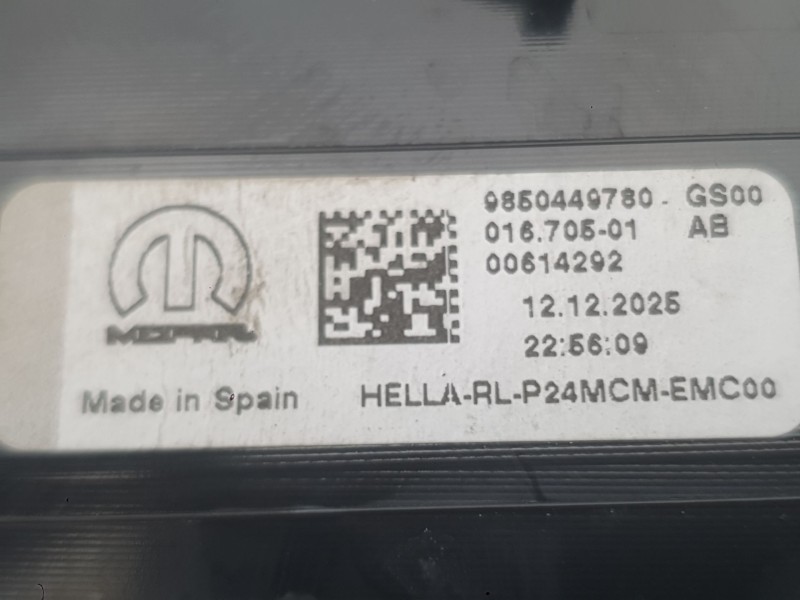 Recambio de piloto trasero izquierdo exterior para peugeot 2008 ii (us_, us-, uy_, uj_, ur_, uc_) 2008 1.2 hybrid referencia OEM